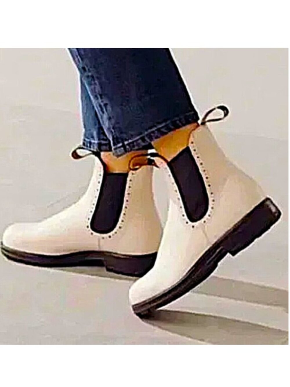 Blundstone Cream Chelsea Ankle Boots with Black Elastic